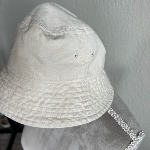 Beige Buckethat - Picture 3 of 6